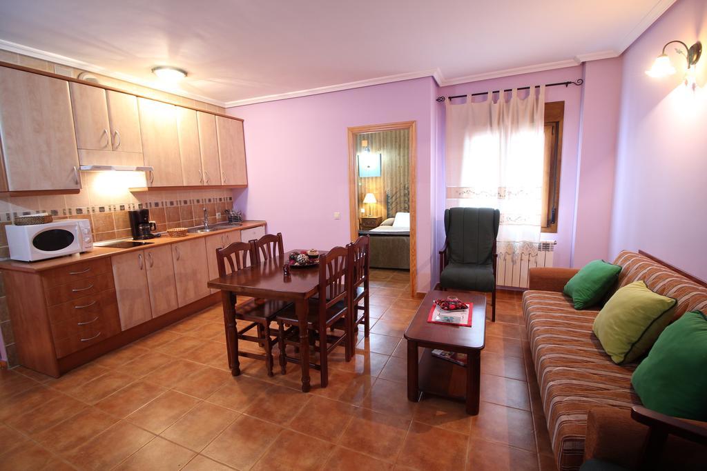 Sierra De Monfrague Apartment ตอร์เรฮอน เอล รูบิโอ ห้อง รูปภาพ